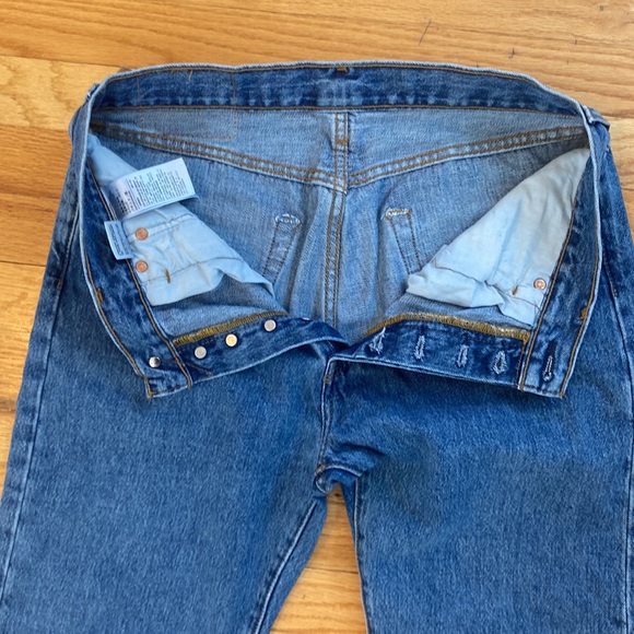 Mens Levi’s 501s - Picture 9 of 11